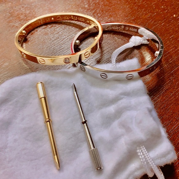 Love Bangle ❤️ - Picture 4 of 5